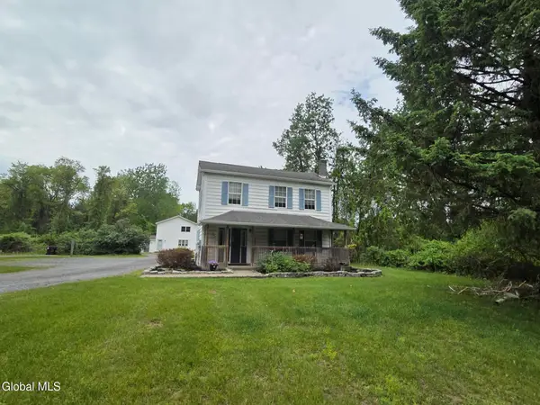 116 Clamsteam Road, Halfmoon, NY 12065