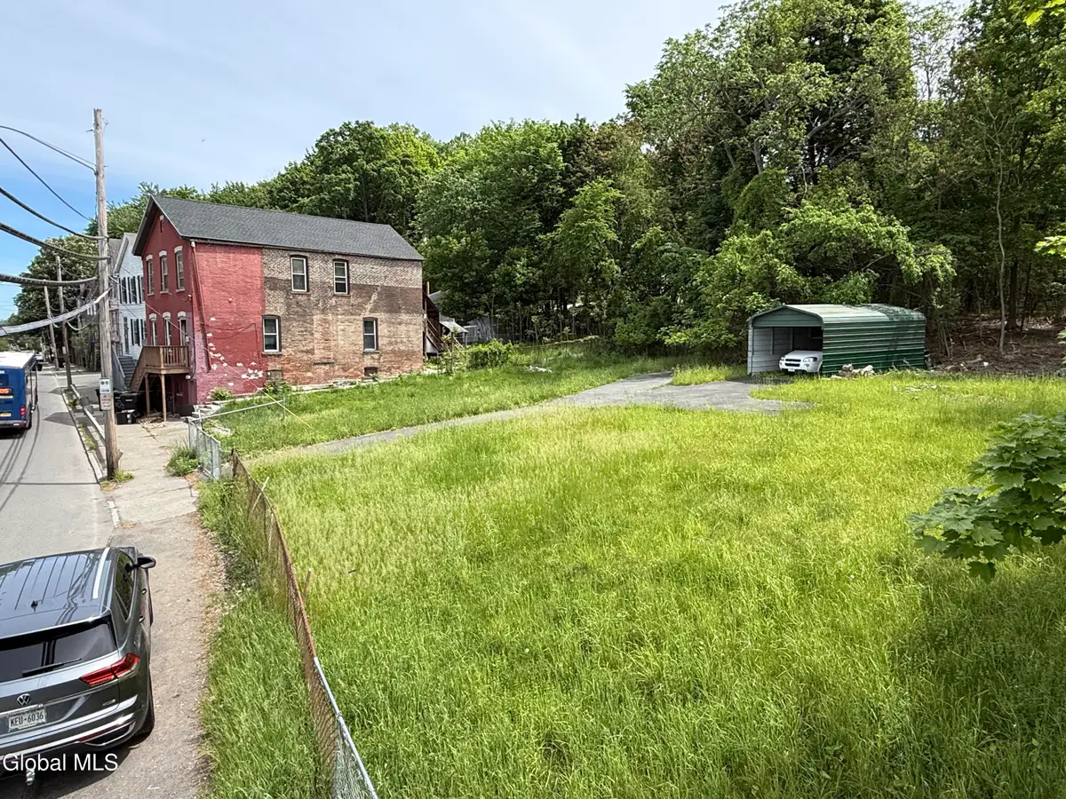 660 4th Street, Troy, NY 12180 - #1