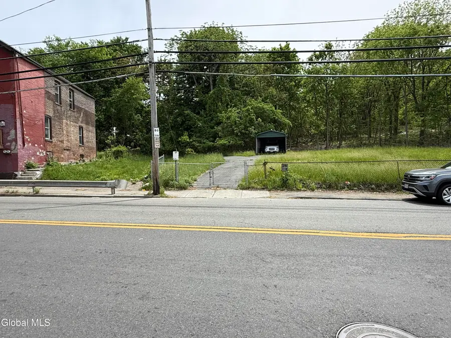 660 4th Street, Troy, NY 12180 - #3