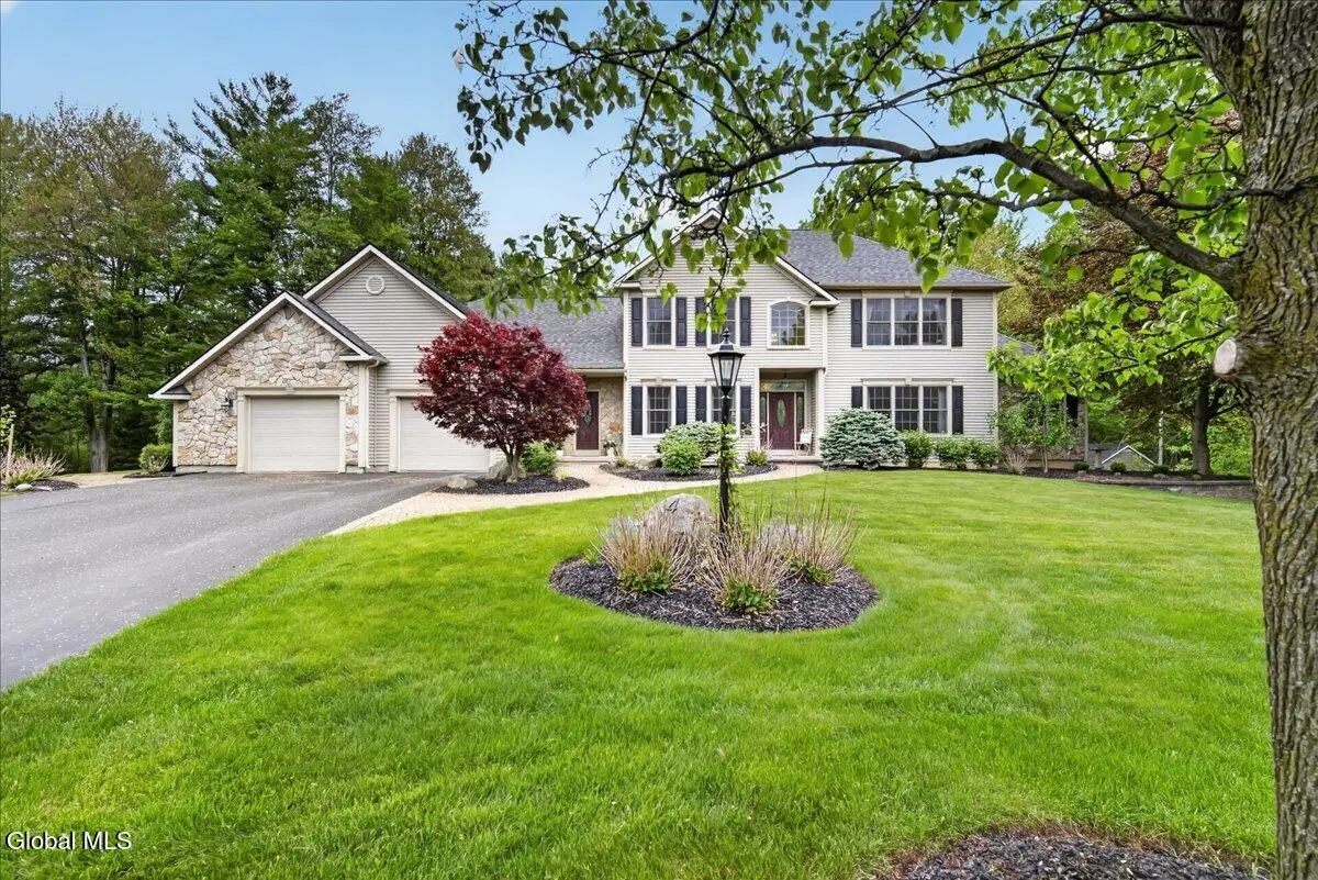 4 Callaway Court, Ballston Lake, NY 12019 - #1