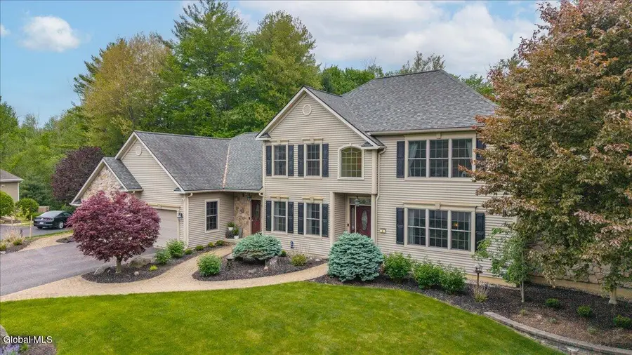 4 Callaway Court, Ballston Lake, NY 12019 - #2