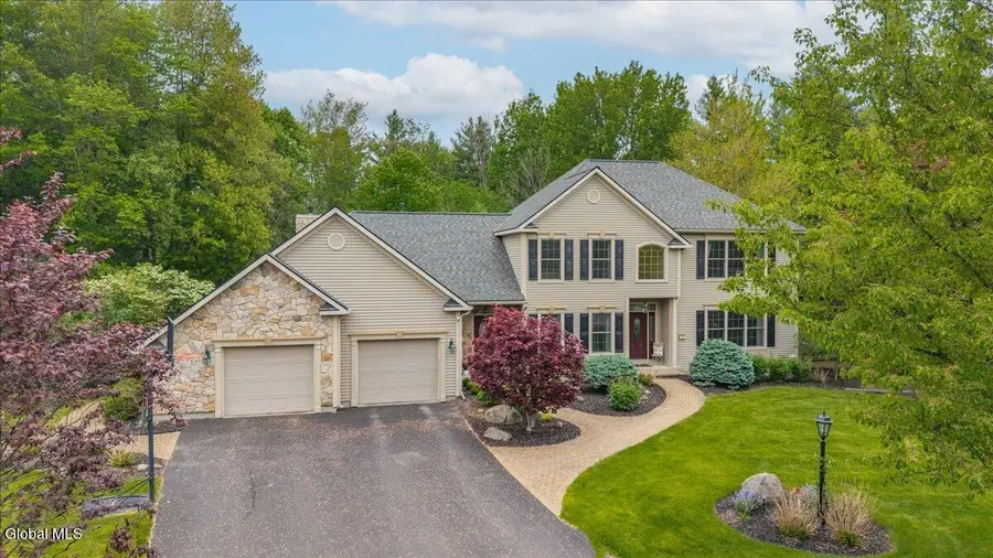 4 Callaway Court, Ballston Lake, NY 12019 - #3
