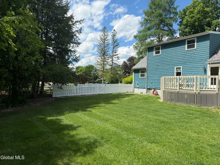 4 Lynnfield Drive, Queensbury, NY 12804 - #3
