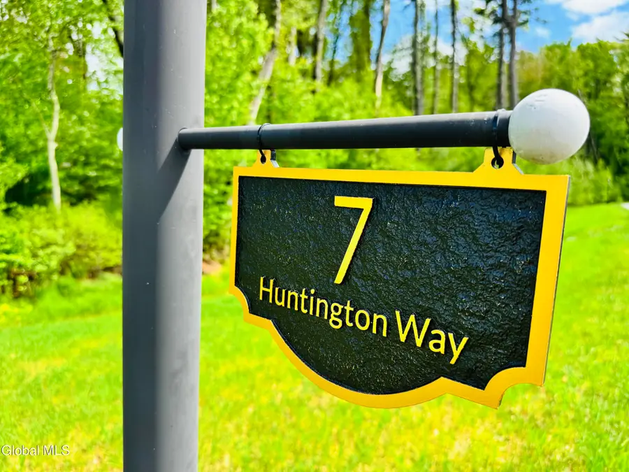 7 Huntington Way, Ballston Spa, NY 12020 - #2