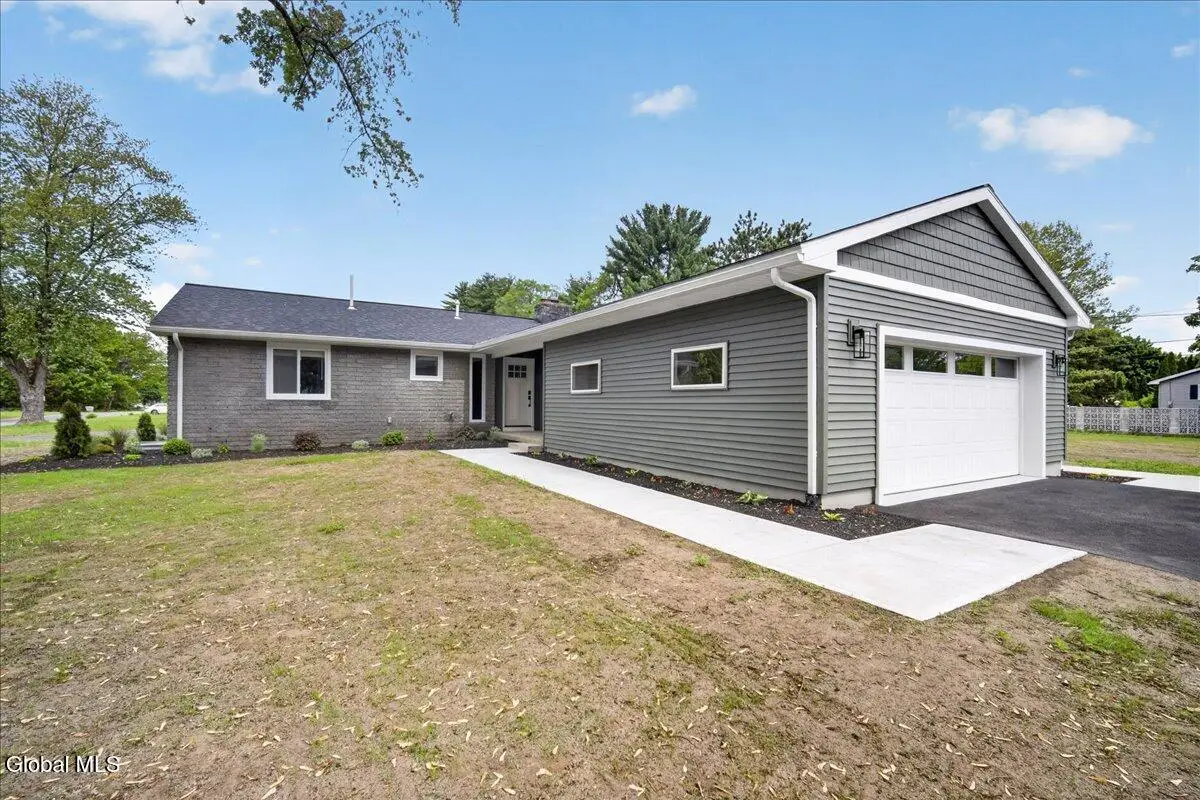 25 Merritt Road, South Glens Falls, NY 12803 - #1