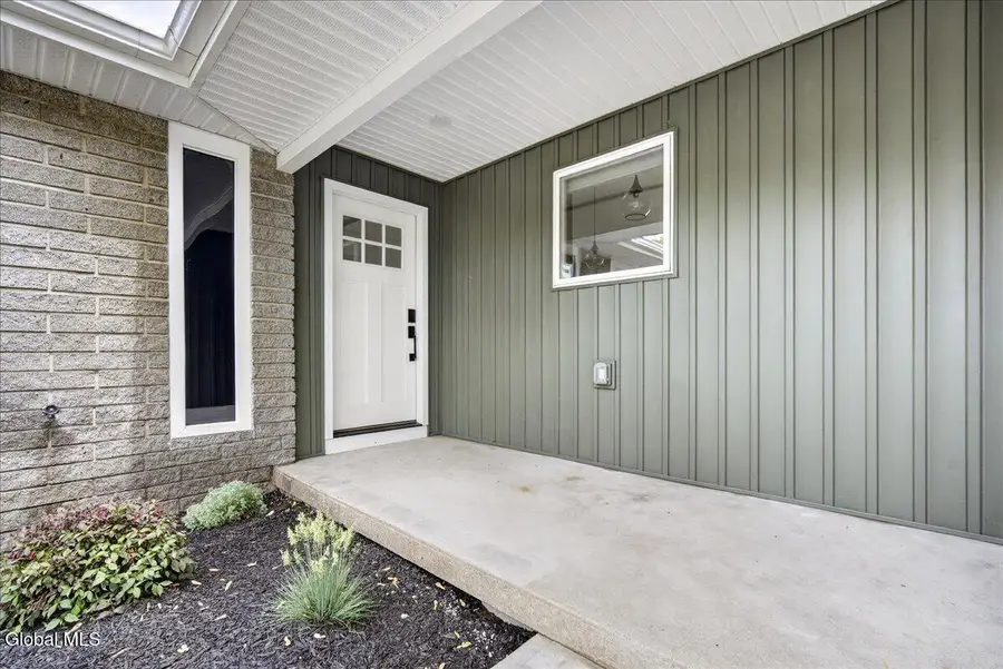 25 Merritt Road, South Glens Falls, NY 12803 - #2