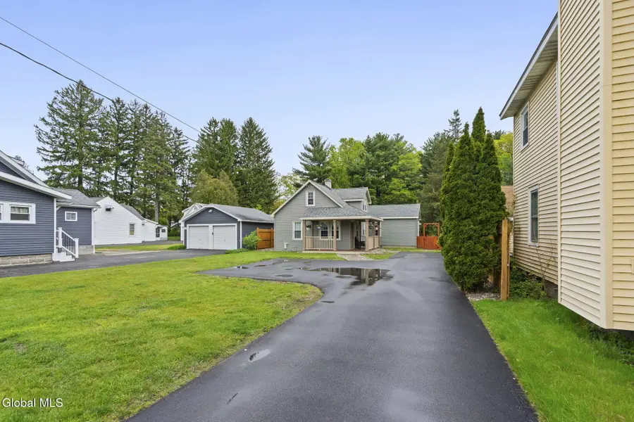 1820 Helderberg Avenue, Rotterdam, NY 12306 - #2