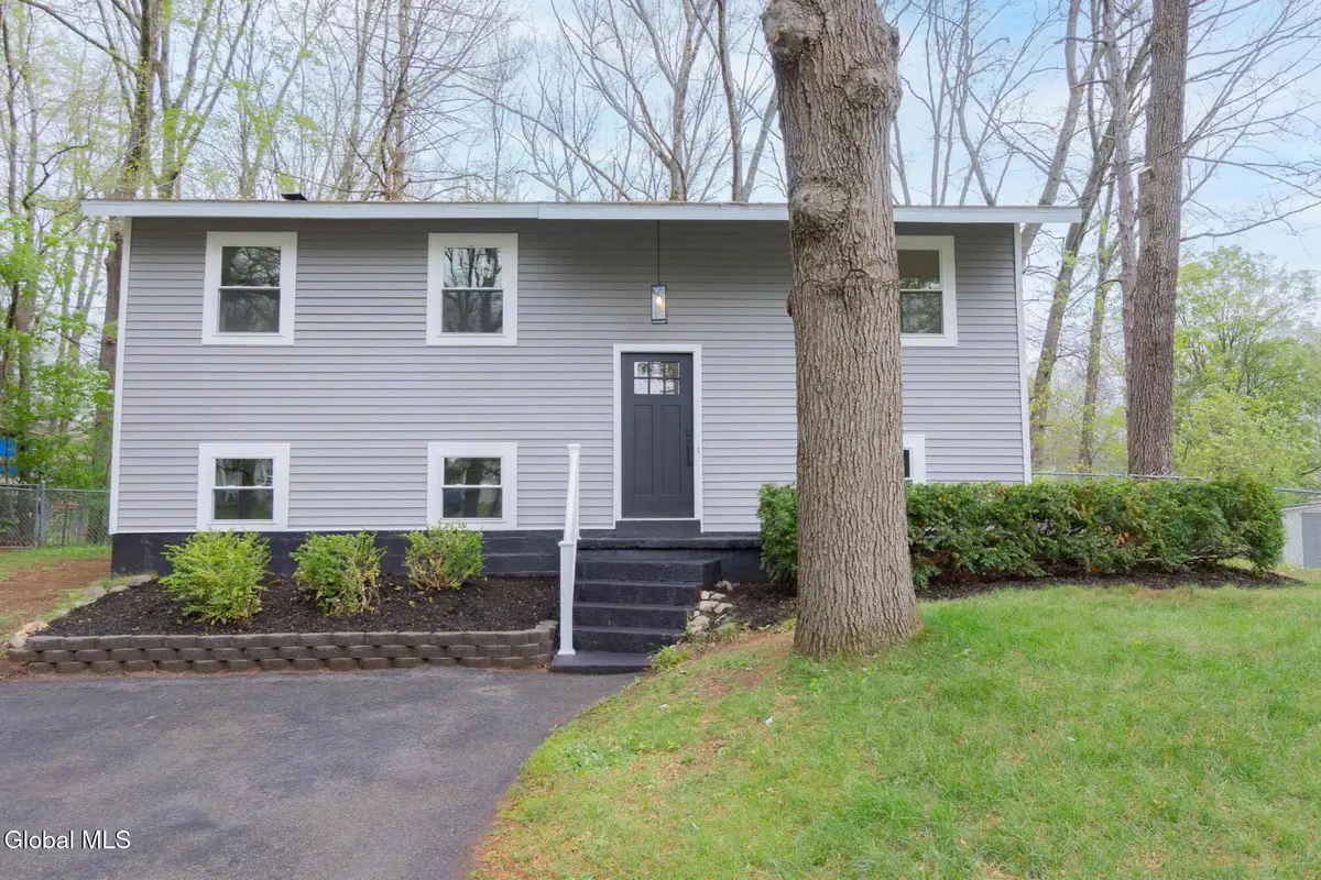 44 Trottingham Road, Saratoga Springs, NY 12866 - #1