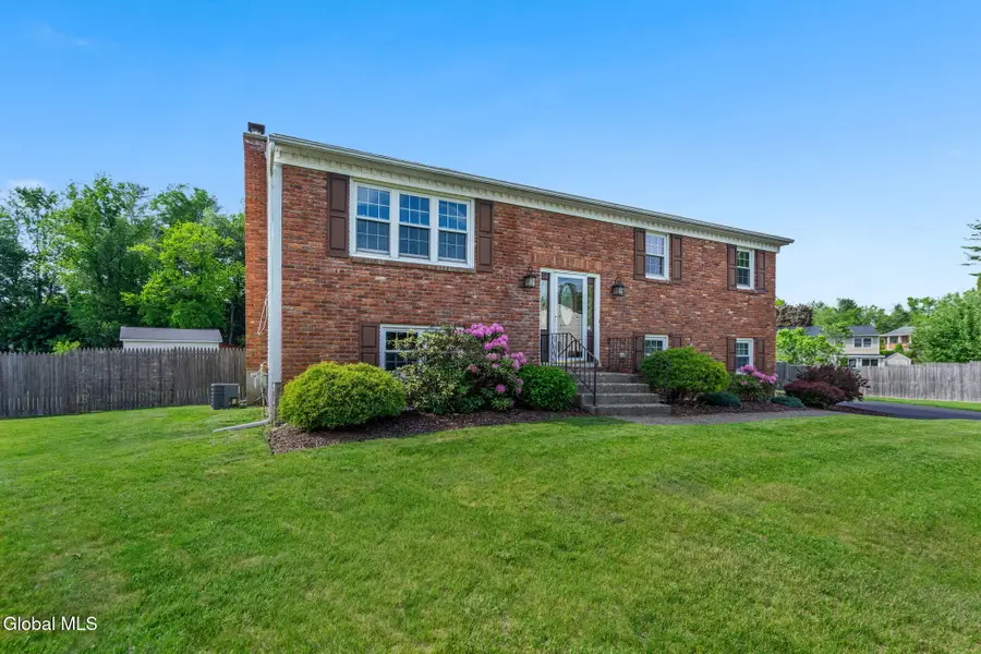 19 Midway Drive, Colonie, NY 12205 - #2