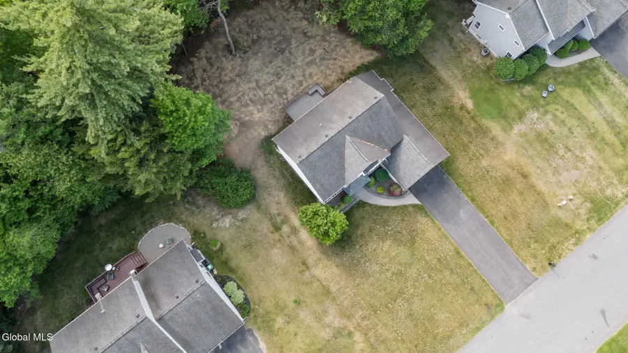 20 Berkshire Drive, Ballston Spa, NY 12020 - #2