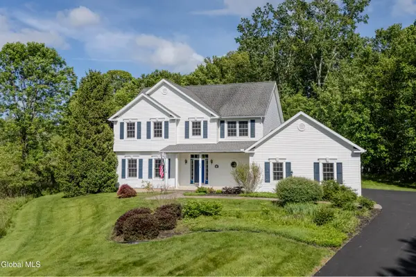 826 Creek Court, Guilderland, NY 12159