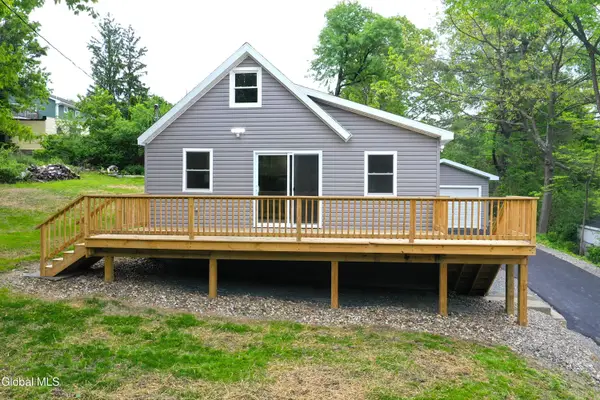 20 Franklin Avenue, North Greenbush, NY 12198