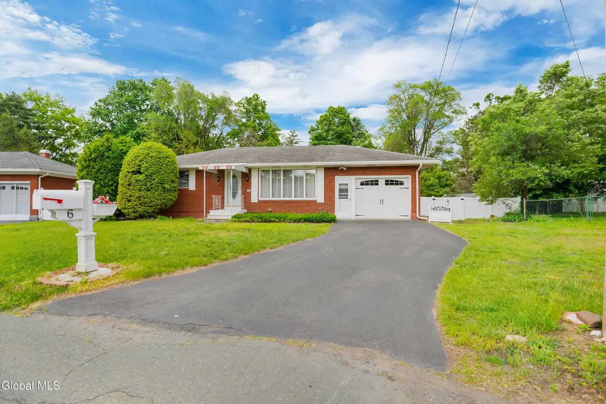 6 Deerwood Drive, Colonie, NY 12205 - #1