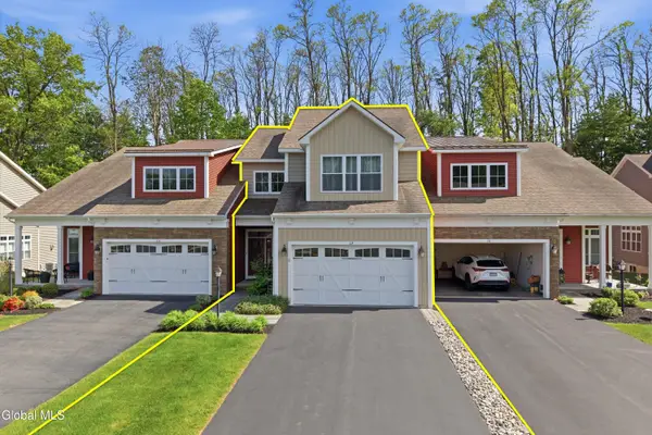 11B Macoun Drive, Halfmoon, NY 12065