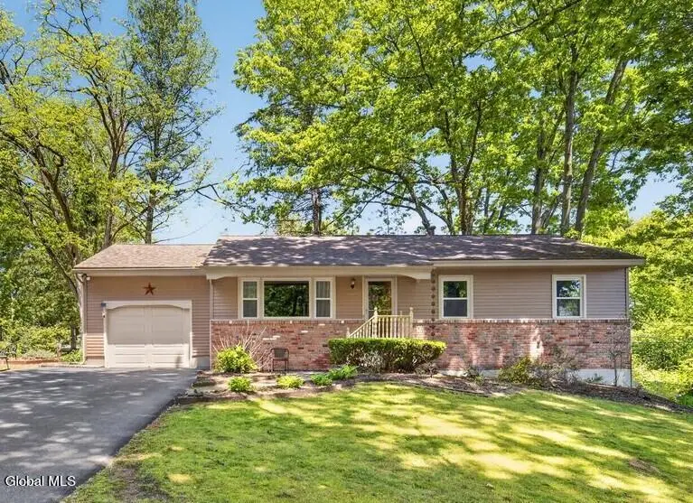 798 Westmoreland Drive, Niskayuna, NY 12309 - #1