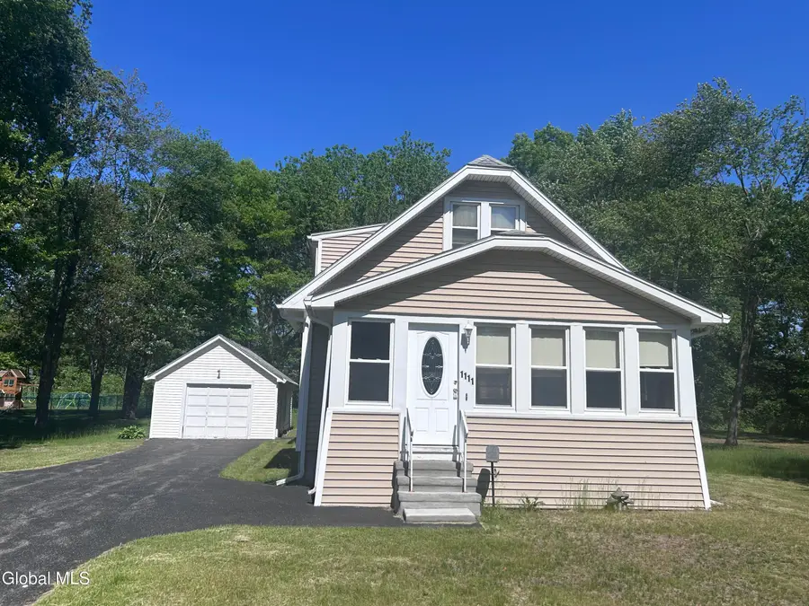 1111 Fort Hunter Road, Rotterdam, NY 12303 - #2