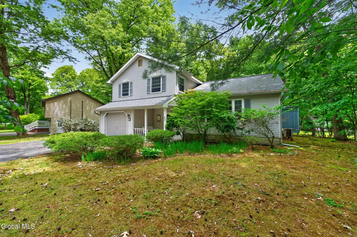 42 Wineberry Lane, Malta, NY 12020 - #1