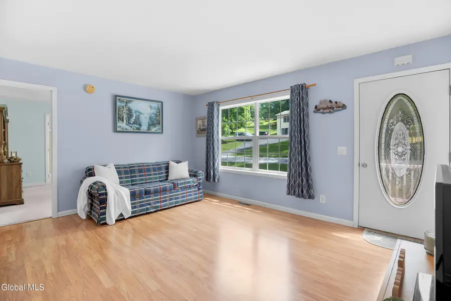 31 Oak Street, Hoosick Falls, NY 12090 - #2