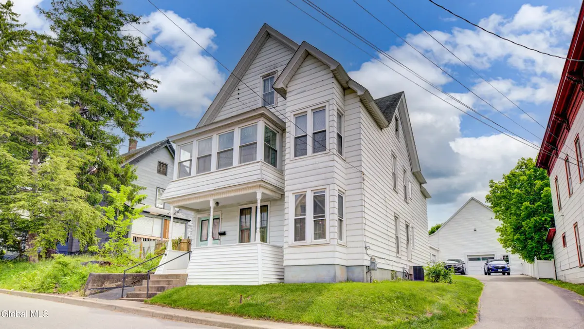 43 Glen Avenue, Amsterdam, NY 12010 - #1