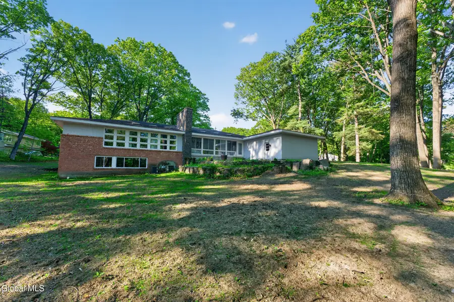 15 N Sage Hill Lane, Menands, NY 12204 - #2