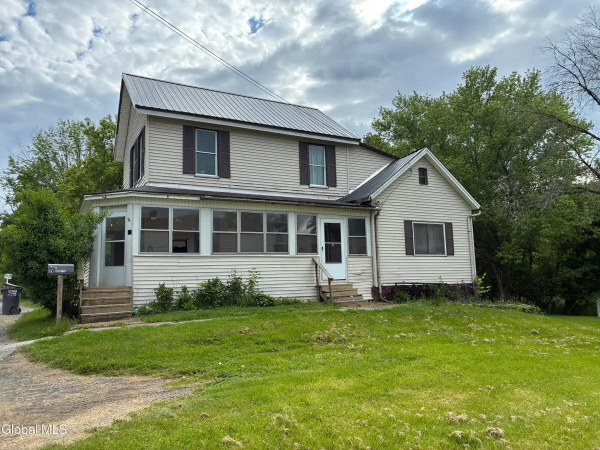 11 Madison Street, Hoosick Falls, NY 12090 - #1
