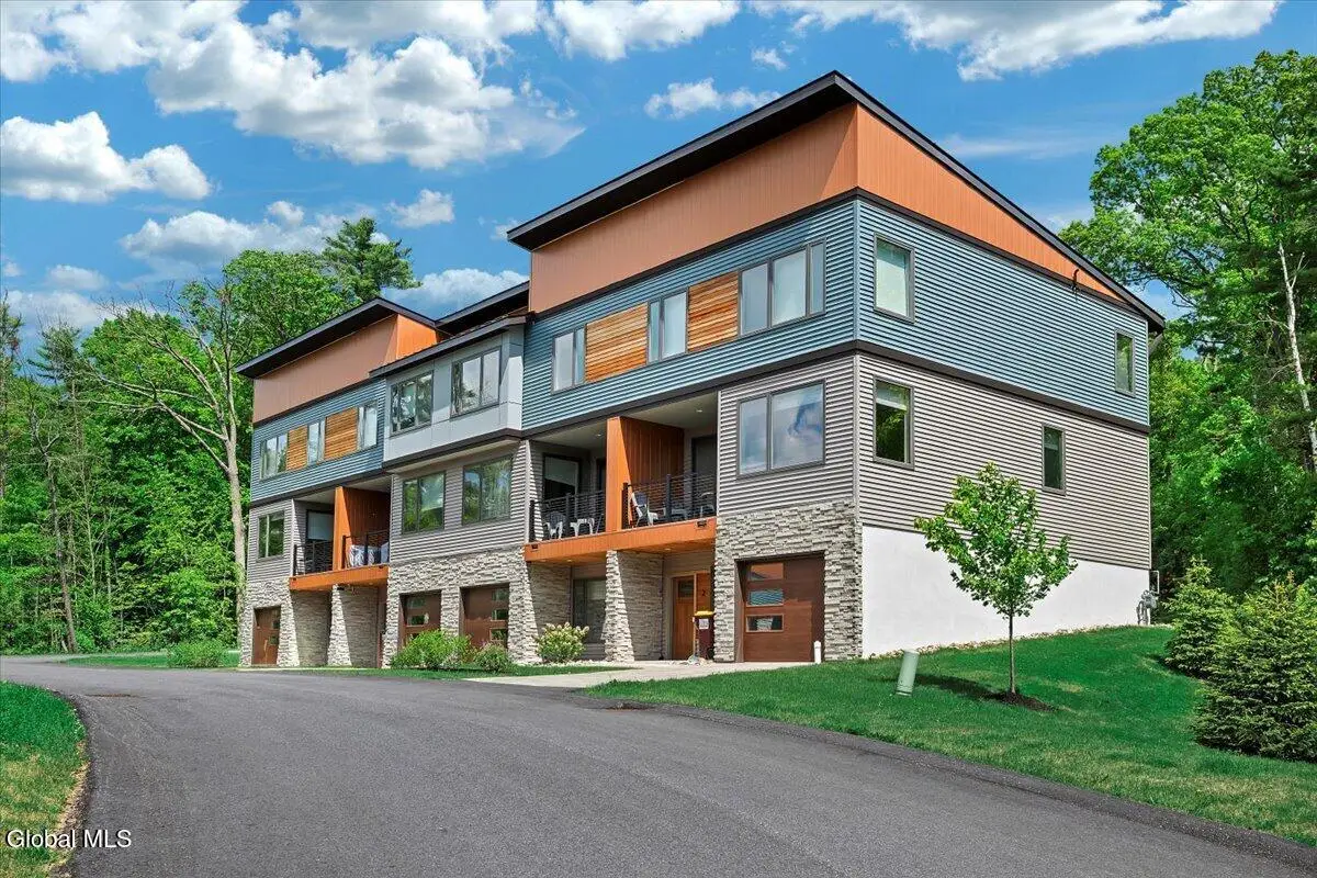 4 Footpath Way, Lake George, NY 12845 - #1
