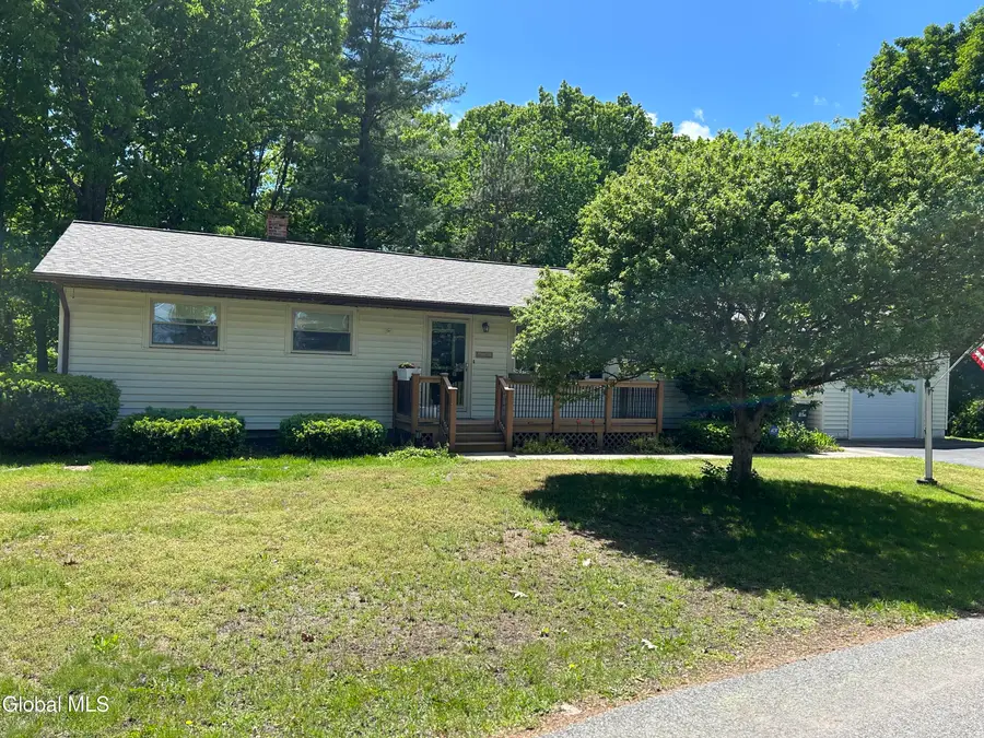 15 Birchwood Drive, Halfmoon, NY 12065 - #3