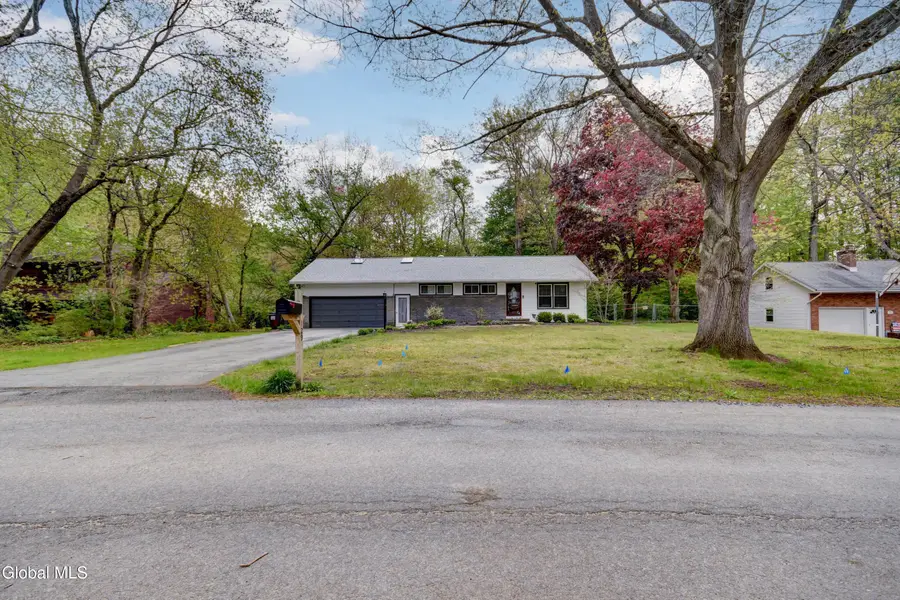 129 Okara Drive, Guilderland, NY 12303 - #2