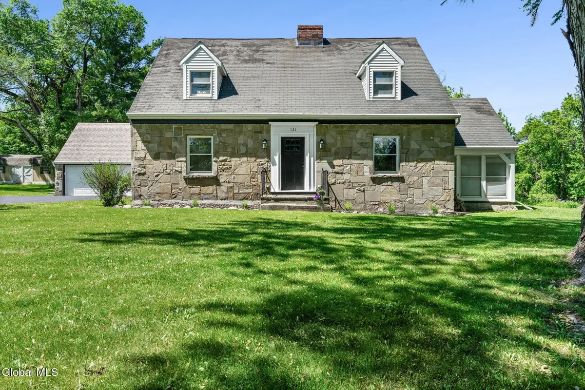121 Maltbie Drive, Amsterdam, NY 12010 - #1