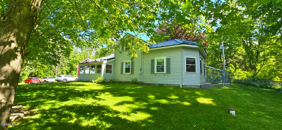 706 E Lykers Road, Root, NY 12166 - #3
