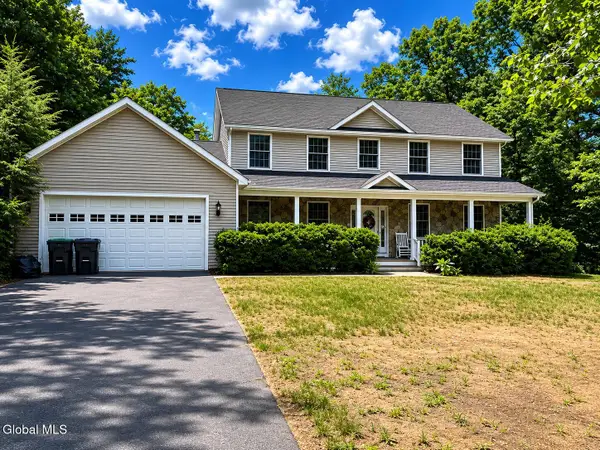 3 Hillcrest Lane, Wilton, NY 12866