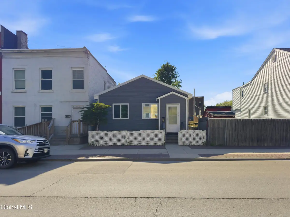 415 4th Street, Troy, NY 12180 - #1