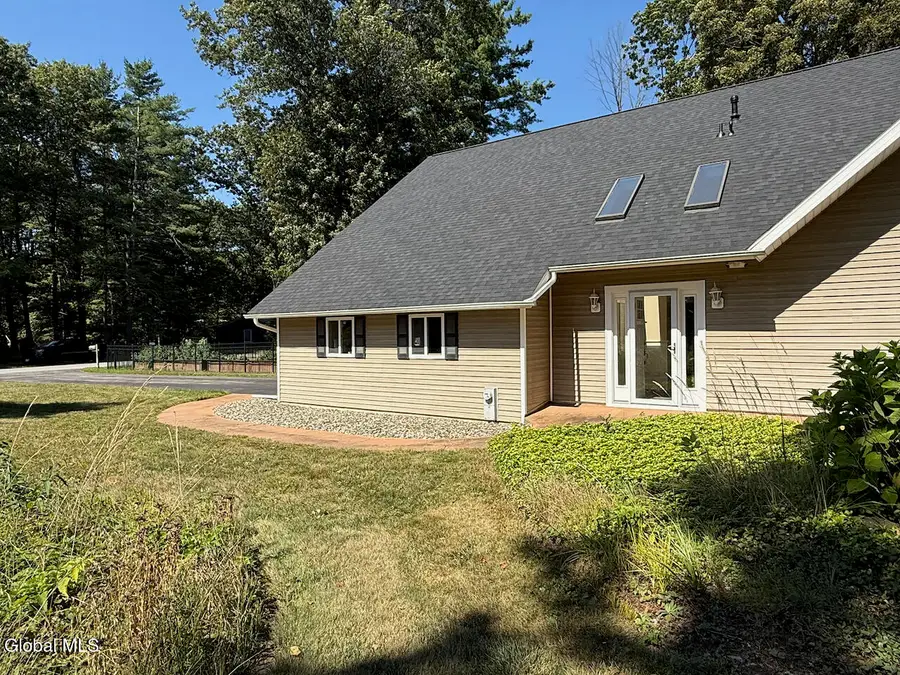 1 Lakeview Drive, Wilton, NY 12831 - #3