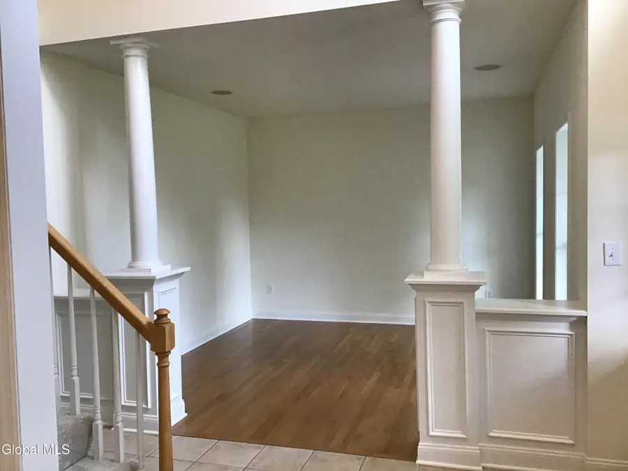 10 Reynolds Court, Bethlehem, NY 12054 - #3