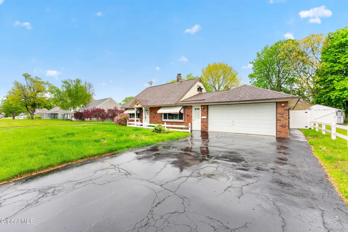 1120 Outer Drive, Rotterdam, NY 12303 - #1