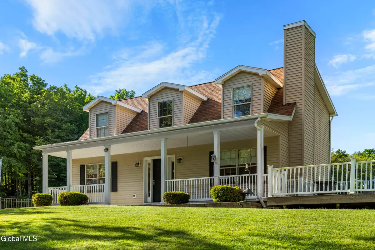 206 N Lake Avenue, Brunswick, NY 12180 - #1