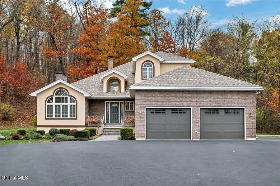 1306 Putnam Road, Rotterdam, NY 12306 - #2