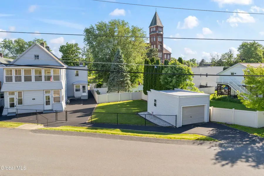 27 Mohawk Avenue, Waterford, NY 12188 - #2