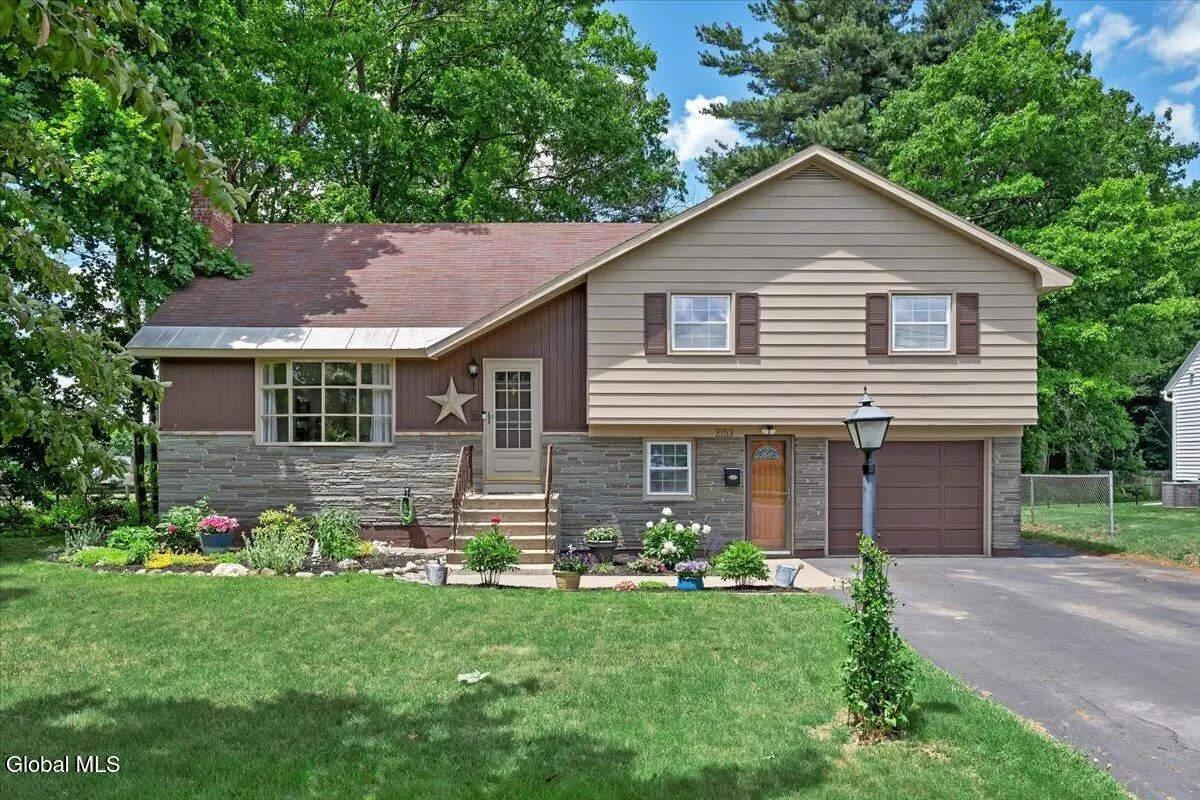 2153 Van Wormer Road, Rotterdam, NY 12303 - #1