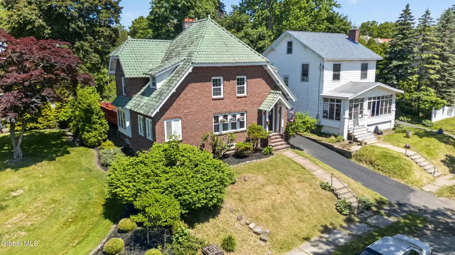 37 Grant Avenue, Amsterdam, NY 12010 - #3