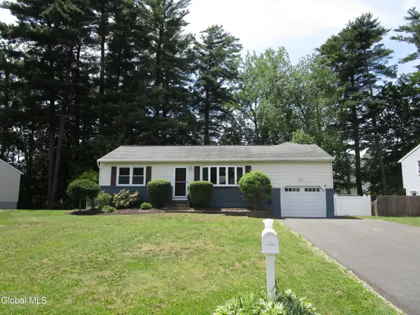 29 Garling Drive, Colonie, NY 12205