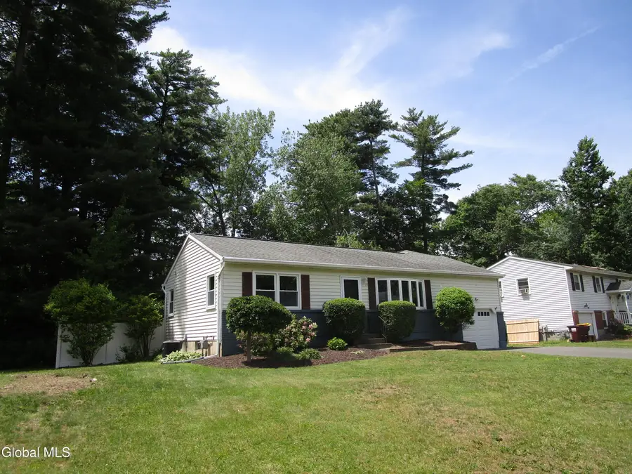 29 Garling Drive, Colonie, NY 12205 - #3