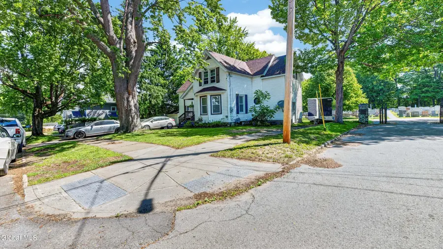 33 Clyde Street, Gloversville, NY 12078 - #3