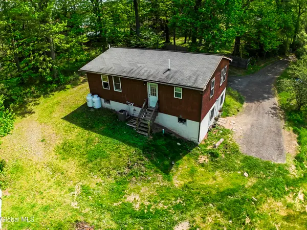 1631 S Old Post Road, Schodack, NY 12033