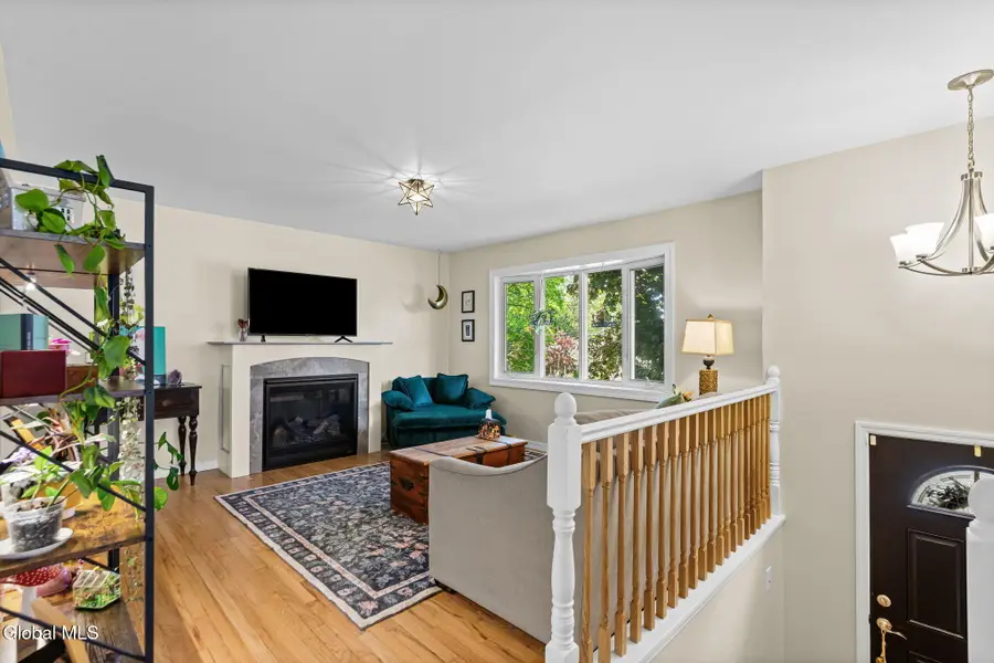 22 Collegeview Drive, Loudonville, NY 12211 - #2
