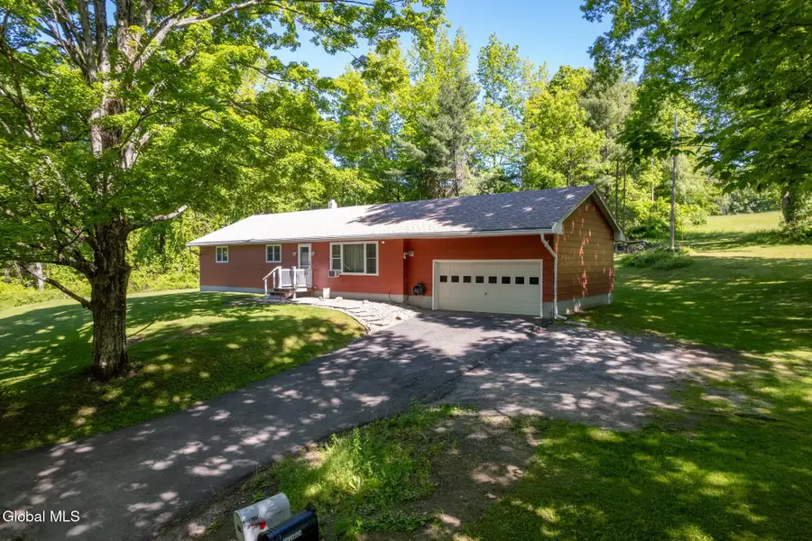 206 Hillview Road, Gloversville, NY 12078 - #2