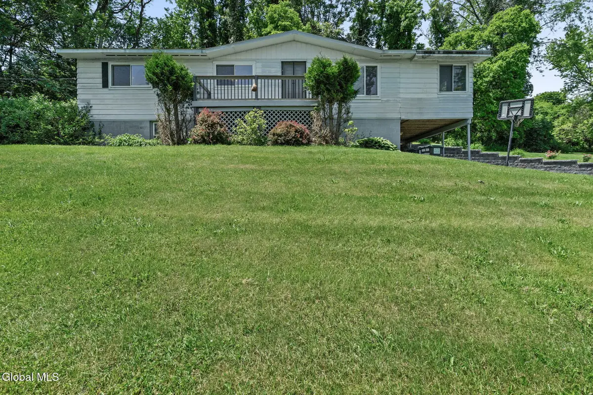 7 Nodine Mountain Road, New Baltimore, NY 12192 - #1