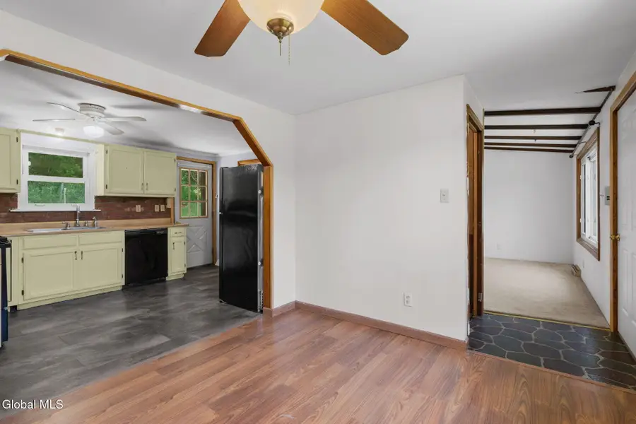 7 Nodine Mountain Road, New Baltimore, NY 12192 - #2