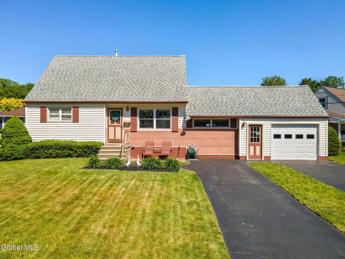 10 Tanglewood Road, Colonie, NY 12205 - #1