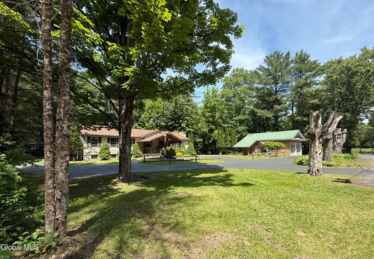 371 Lakeview Road, Broadalbin, NY 12025 - #1